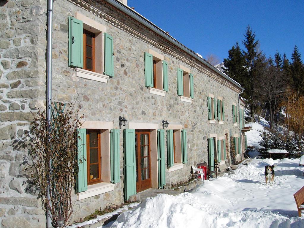 Les Chemins Verts Buissard Exterior photo